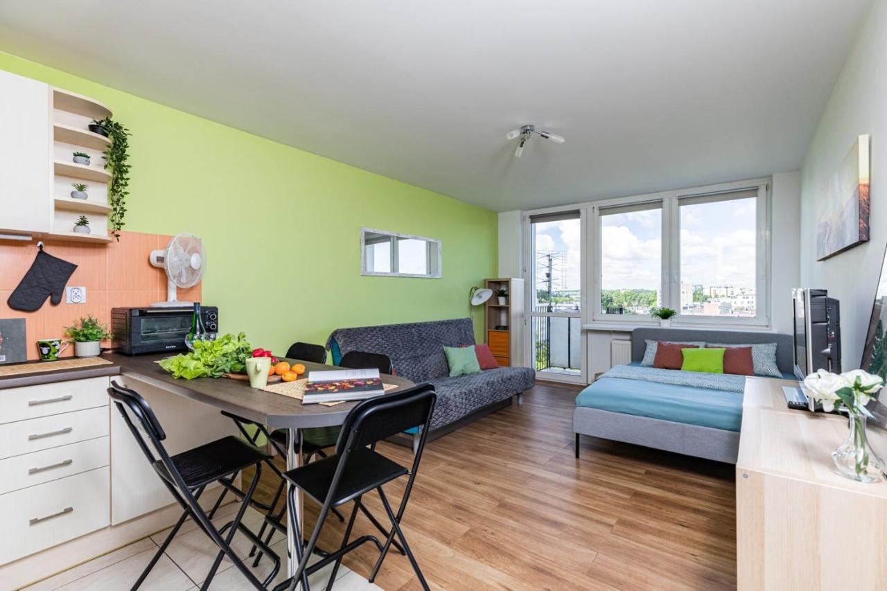 Superapart Saska 48A, Sleek 6Th-Floor Studio With Balcony & Elevator Access Warschau Buitenkant foto