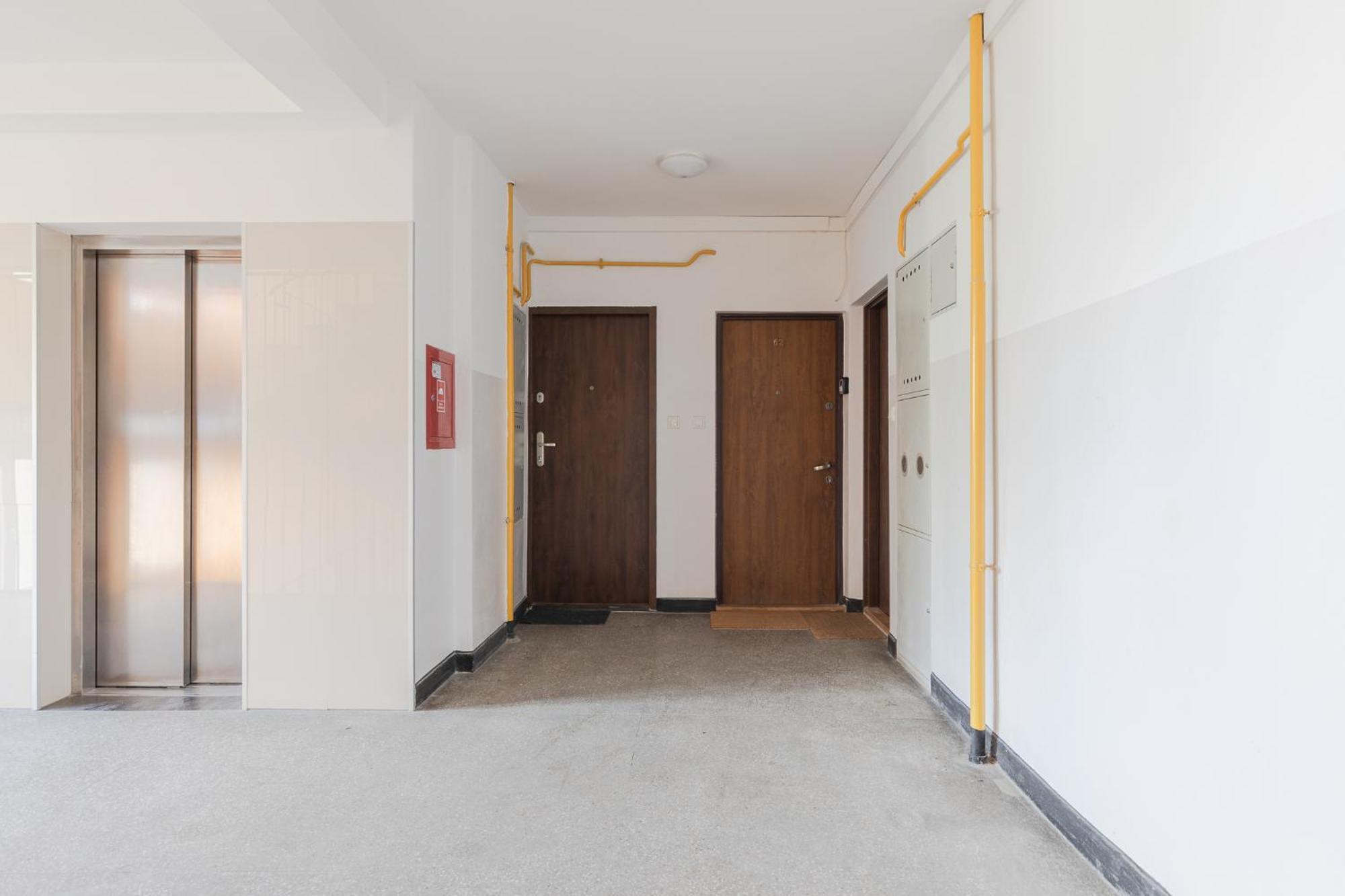 Superapart Saska 48A, Sleek 6Th-Floor Studio With Balcony & Elevator Access Warschau Buitenkant foto